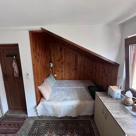 Apartman 007 с градинка Burgasz
