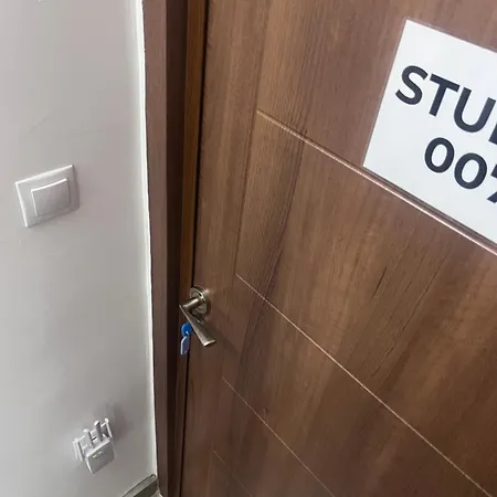 007 с градинка Apartman