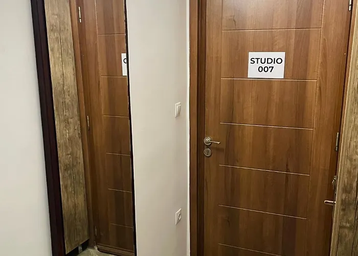 007 с градинка Appartamento Burgas